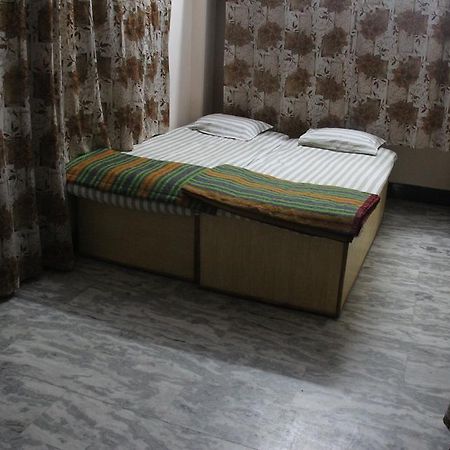 Sagar Guest House Varanasi Bagian luar foto