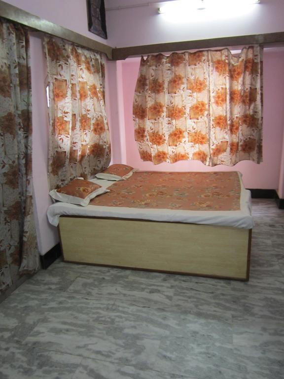 Sagar Guest House Varanasi Bagian luar foto